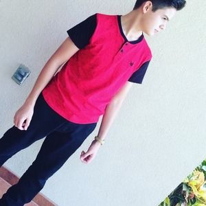 Meet your Posher, Abelardo